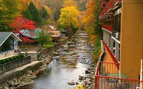 Baymont Inn & Suites Gatlinburg on The River Gatlinburg, Tn